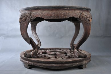清雕花圆木桌（带底座）
