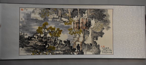2015年张跃进《湖光山岱园林秀》卷轴